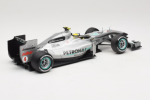 Mercedes MGP W01 #4 N. Rosberg Mercedes GP 2010 Minichamps 1:18 110100004 Metall - pilt 2/7