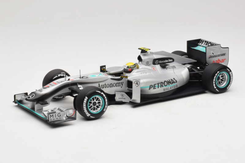 Mercedes MGP W01 #4 N. Rosberg Mercedes GP 2010 Minichamps 1:18 110100004 Metall