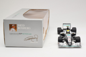 Mercedes MGP W01 #4 N. Rosberg Mercedes GP Showcar 2010 Minichamps 1:18 150100074 Metall - pilt 6/7