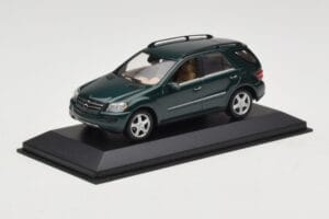 Mercedes ML 500 W164 Tumeroheline Minichamps 1:43 400034500 Metall - pilt 2/4