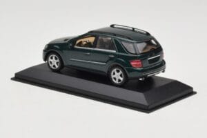 Mercedes ML 500 W164 Tumeroheline Minichamps 1:43 400034500 Metall - pilt 3/4