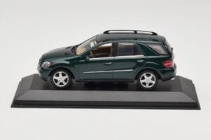 Mercedes ML 500 W164 Tumeroheline Minichamps 1:43 400034500 Metall