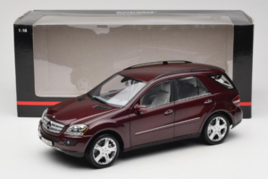 Mercedes ML W164 Red Metallic Minichamps 1:18 150034500 Metall - pilt 8/8