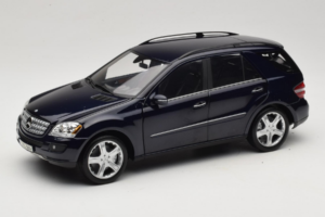 Mercedes ML W164 Tanzanite Blue Edasimüüja Väljaanne Minichamps 1:18 B66962322 Metall