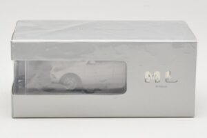 Mercedes ML W166 Calcit White Minichamps 1:43 B66960062 Metall - pilt 4/4