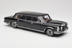 Mercedes 600 Pullman W100 Must AUTOart 1:18 76197 Metall - pilt 6/8