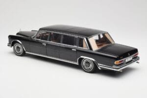 Mercedes 600 Pullman W100 Must AUTOart 1:18 76197 Metall - pilt 7/8