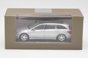 Mercedes R-Class W251 Iridium Silver Minichamps 1:43 B66962214 Metall - pilt 4/4