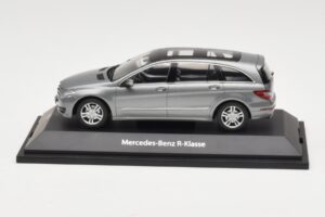Mercedes R-Class W251 Palladium Silver Metallic Minichamps 1:43 B66960055 Metall
