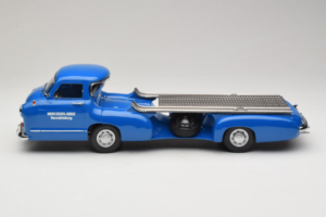 Mercedes Renntransporter Blaues Wunder iScale 1:18 118000000006-P1 Metall - pilt 3/6