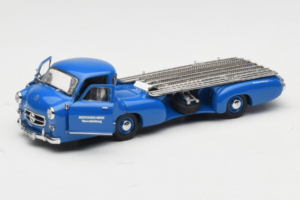 Mercedes Renntransporter Blue Wonder CMC 1:43 M-036K Metall - pilt 2/8