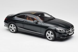 Mercedes S-Class Coupe C217 Smaragd Roheline Metallic Norev 1:18 B66961244 Metall - pilt 6/8