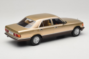 Mercedes S-Class W126 Metallic Beige MCG 1:18 MCG18548 Metall - pilt 2/6