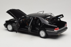Mercedes S-Class W140 S600 Obsidian Black Metallic Norev 1:18 183045 Metall - pilt 5/8