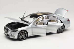 Mercedes S-Class W223 AMG Line Brilliant Silver Norev 1:18 183805 Metall - pilt 2/8