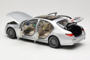 Mercedes S-Class W223 AMG Line Brilliant Silver Norev 1:18 183805 Metall - pilt 5/8