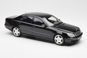Mercedes AMG S55 W220 Must Otto 1:18 OT832 Vaik - pilt 4/6