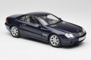 Mercedes SL 500 R230 Sinine Maisto 1:18 B66962126 Metall - pilt 6/8
