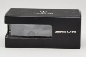 Mercedes SL 63 AMG R230 Silver Metallic Minichamps 1:43 B66960018 Metall - pilt 4/4