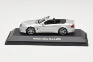 Mercedes SL 65 AMG R230 Hõbedane Minichamps 1:43 B66960601 Metall