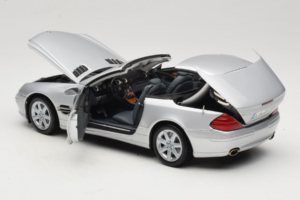 Mercedes SL R129 Hõbedane Minichamps 1:18 B66962133 Metall - pilt 6/10