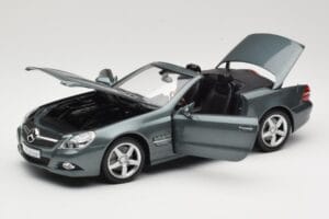 Mercedes SL R230 Amiant Green Minichamps 1:18 B66962389 Metall - pilt 2/8