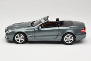 Mercedes SL R230 Amiant Green Minichamps 1:18 B66962389 Metall - pilt 4/8