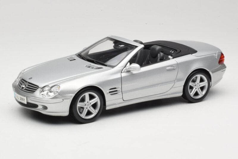 Mercedes SL R230 Hõbedane Maisto 1:18 B66962125 Metall