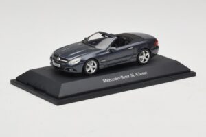 Mercedes SL R230 Tenorit Grey Metallic Minichamps 1:43 B66962392 Metall - pilt 2/4