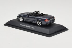 Mercedes SL R230 Tenorit Grey Metallic Minichamps 1:43 B66962392 Metall - pilt 3/4