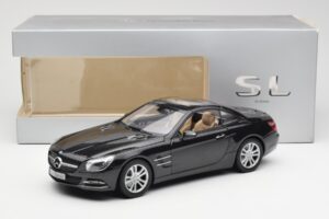 Mercedes SL R231 Magnetite Must Metallik Norev 1:18 B66960107 Metall - pilt 9/9