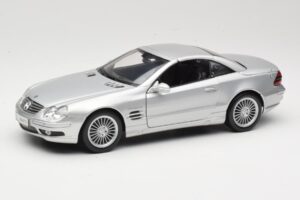 Mercedes SL55 AMG R230 Hõbedane Maisto 1:18 36894 Metall