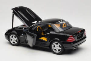 Mercedes SLK R170 230 AMG Must Minichamps 1:18 B66960004 Metall - pilt 6/9