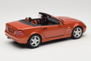 Mercedes SLK R170 230 AMG Orange Metallic Minichamps 1:18 B66005227 Metall - pilt 3/9