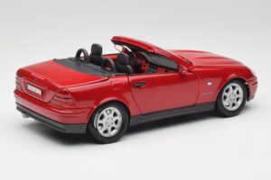 Mercedes SLK 230 R170 Punane Maisto 1:18 56023 Metall - pilt 4/9