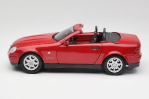 Mercedes SLK 230 R170 Punane Maisto 1:18 56023 Metall - pilt 5/9