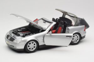 Mercedes SLK R170 Roadster Hõbe Maisto 1:18 31674 Metall - pilt 9/9