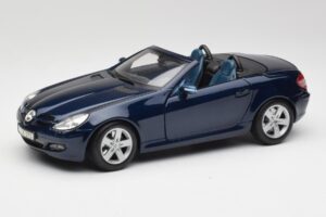 Mercedes SLK R171 Sinine Maisto 1:18 B66962190 Metall