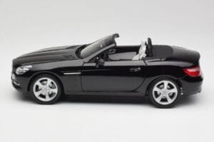 Mercedes SLK R172 Magnetite Must Minichamps 1:18 B66960514 Metall - pilt 4/8