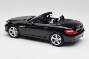 Mercedes SLK R172 Magnetite Must Minichamps 1:18 B66960514 Metall - pilt 7/8