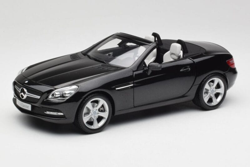 Mercedes SLK R172 Magnetite Must Minichamps 1:18 B66960514 Metall