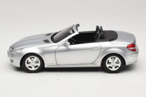 Mercedes SLK R171 Hõbedane Minichamps 1:18 B66962318 Metall - pilt 4/9
