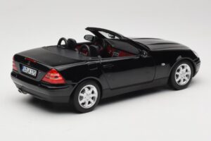 Mercedes SLK200 R170 Must Norev 1:18 B66040714 Metall - pilt 4/9