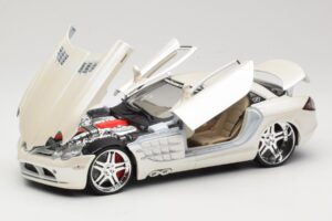 Mercedes SLR McLaren C199 Valge Maisto 1:18 31068 Metall - pilt 2/8