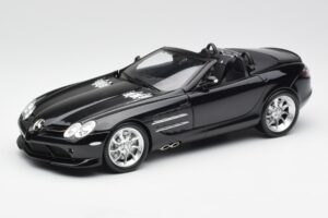 Mercedes SLR McLaren Roadster R199 Crystal Galaxit Must Minichamps 1:18 B66961004 Metall