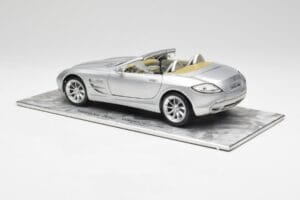 Mercedes SLR Vision Roadster Liquid Hõbe Maisto 1:18 B66963208 Metall - pilt 7/8
