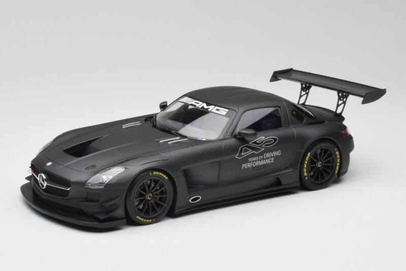 Mercedes AMG SLS C197 GT3 45 Aastat Driving Performance Minichamps 1:18 151133100 Metall
