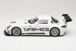 Mercedes AMG SLS C197 GT3 Street Valge Minichamps 1:18 151123107 Metall - pilt 3/6