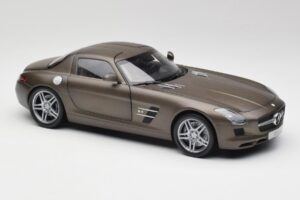 Mercedes SLS AMG C197 Monza Hall Minichamps 1:18 B66960044 Metall - pilt 6/8