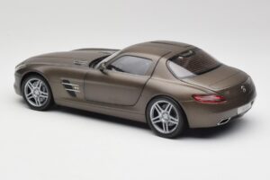 Mercedes SLS AMG C197 Monza Hall Minichamps 1:18 B66960044 Metall - pilt 7/8